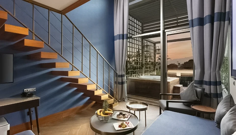 هتل تایتانیک دلوکس لارا آنتالیا